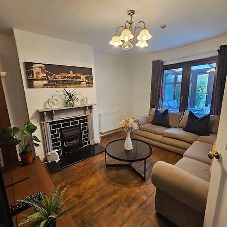 Quiet Family Home Tettenhall Exterior foto